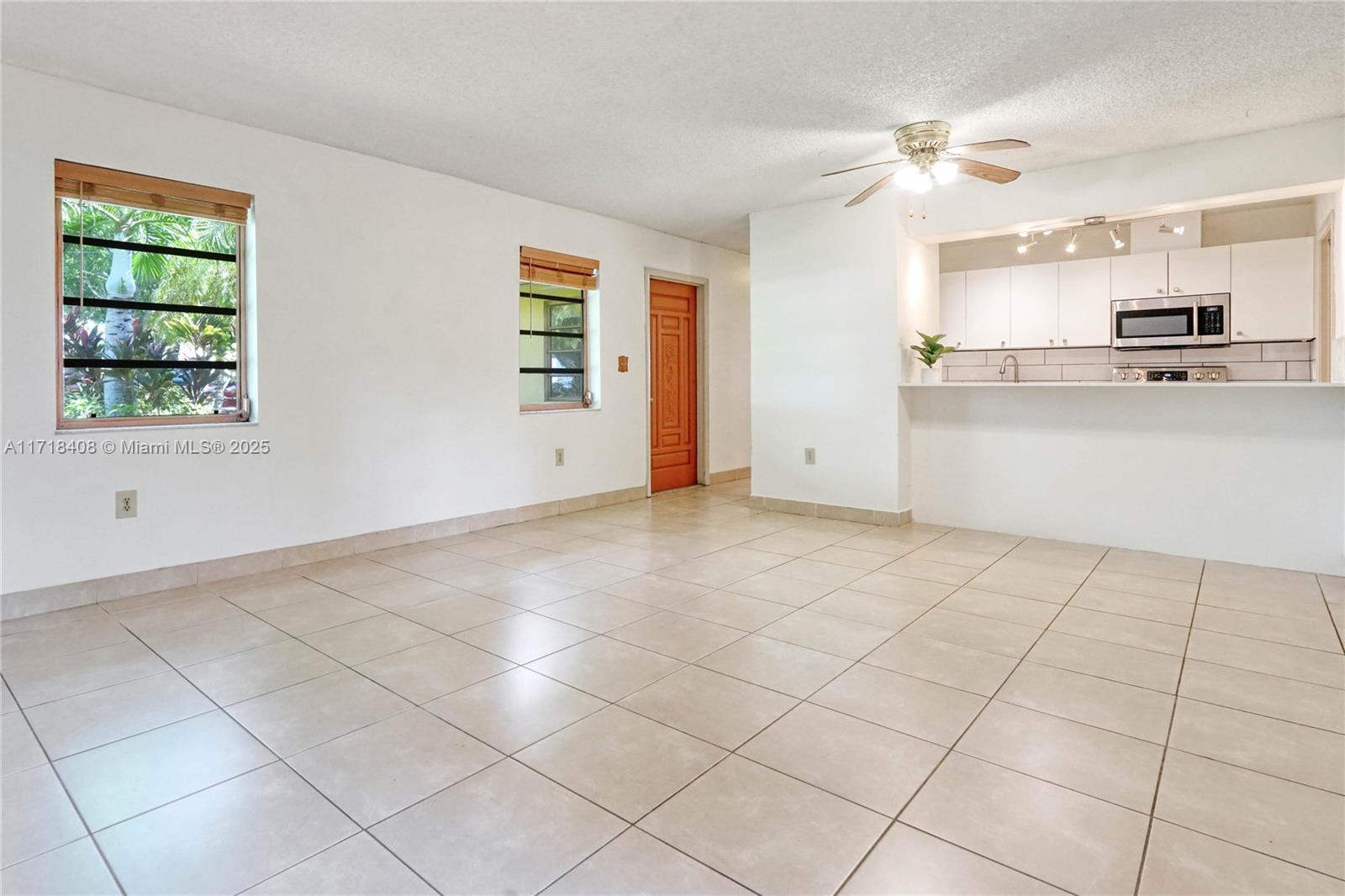 PERCIVAL GARDENS 1ST ADDN - Residential Lease