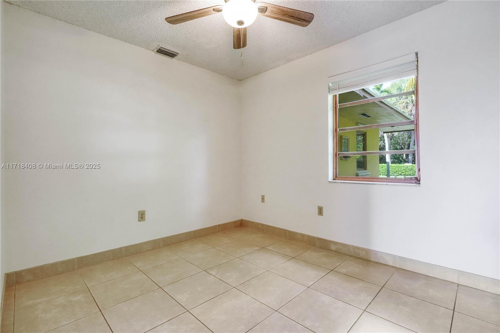 PERCIVAL GARDENS 1ST ADDN - Residential Lease