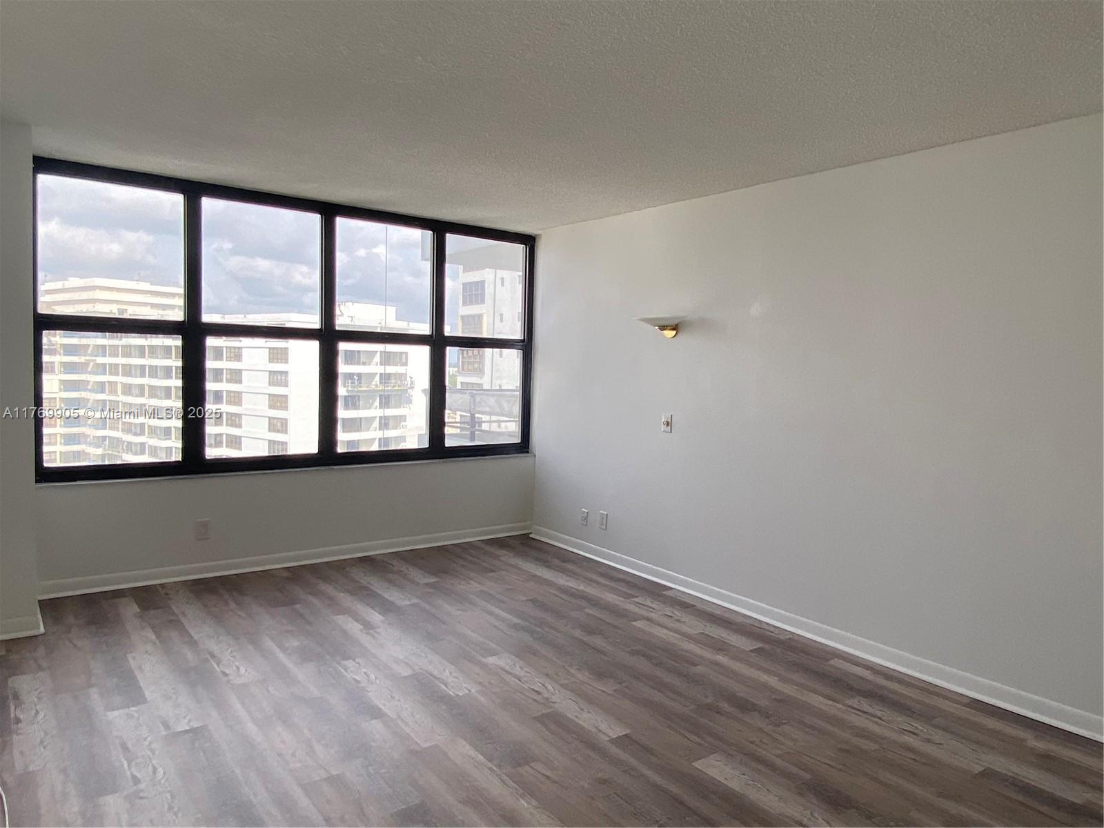OLYMPUS CONDO PHASE - Residential