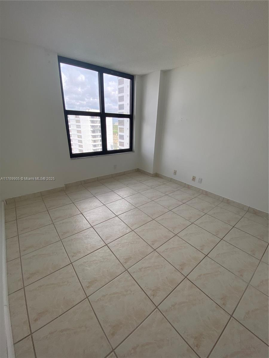 OLYMPUS CONDO PHASE - Residential