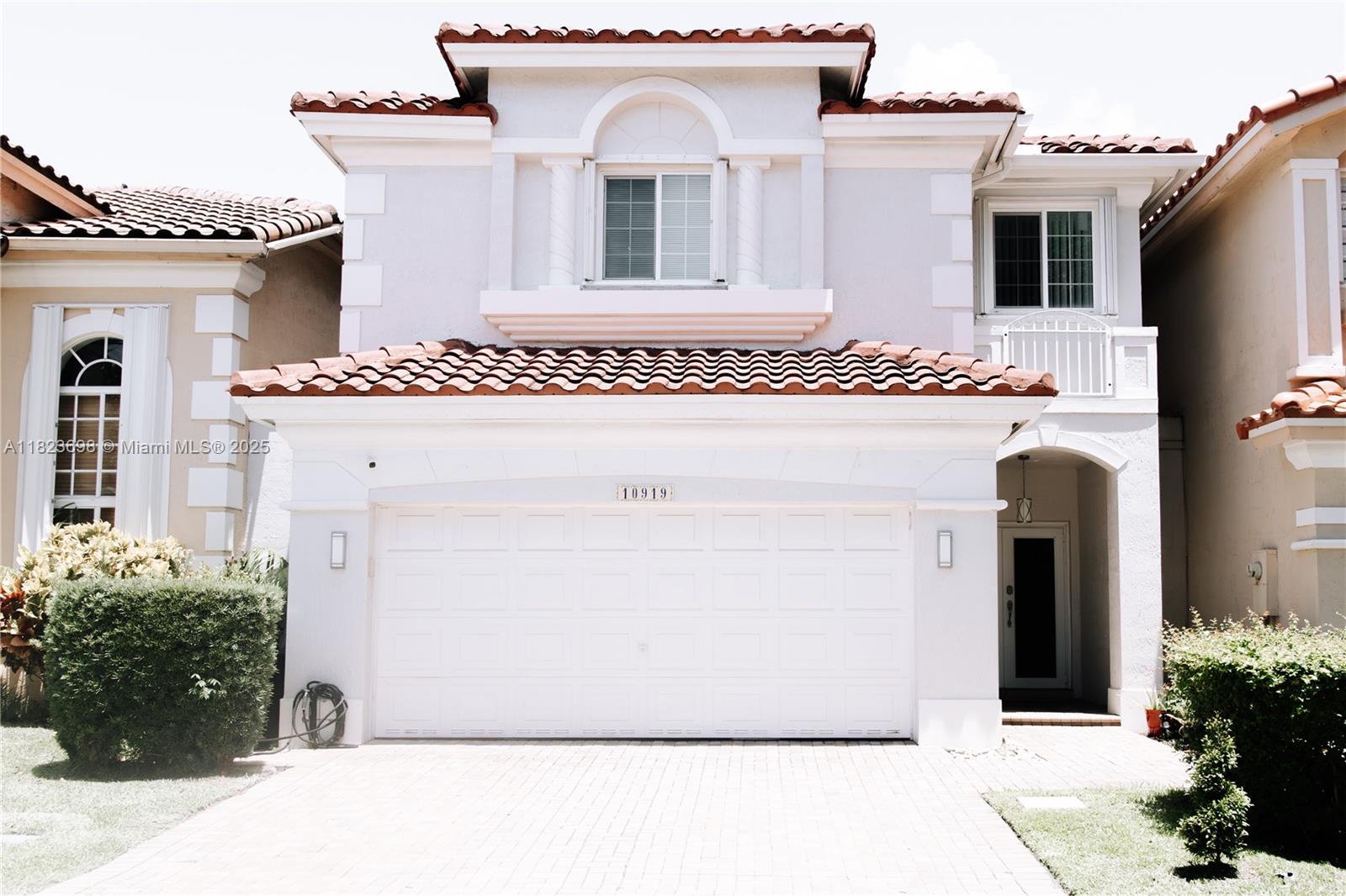 10919 NW 67th Ter, Doral, FL, 33178/$854,000 1 10919 NW 67th Ter