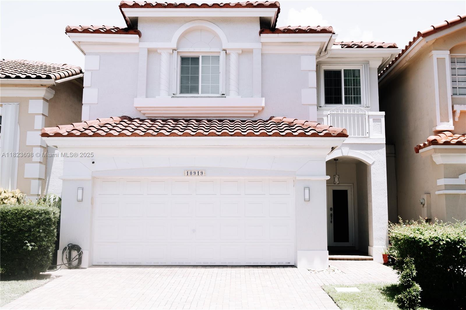 Property for Sale at 10919 Nw 67th Ter, Doral, Miami-Dade County, Florida - Bedrooms: 4 
Bathrooms: 2  - $854,000