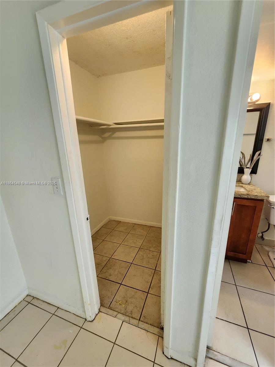 OCEAN DRIVE ESTATES CONDO - Residential Lease