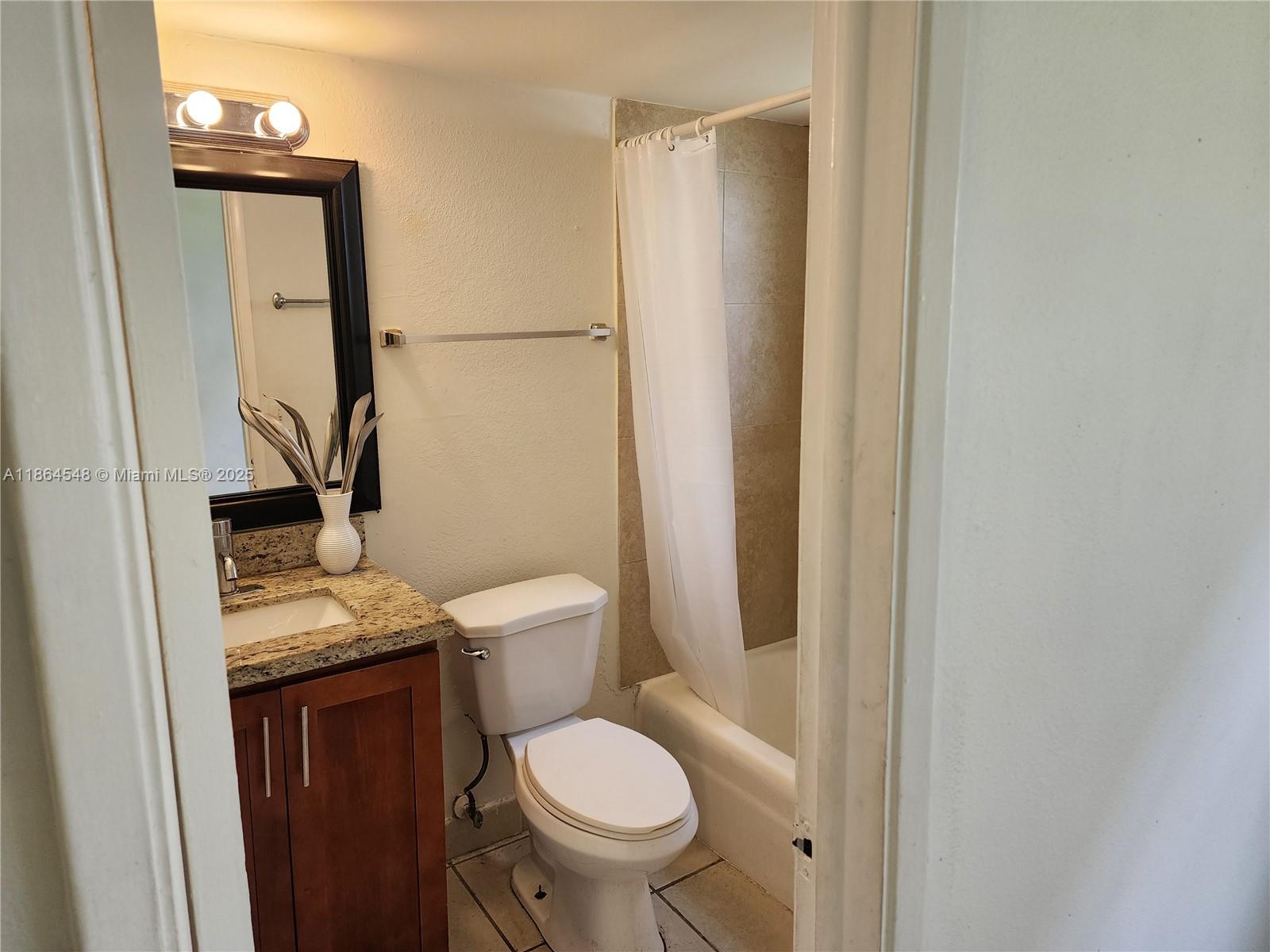 OCEAN DRIVE ESTATES CONDO - Residential Lease