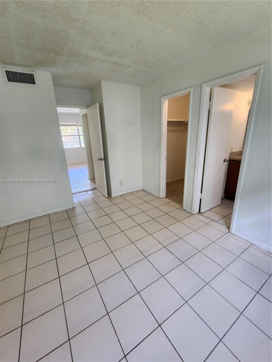 OCEAN DRIVE ESTATES CONDO - Residential Lease