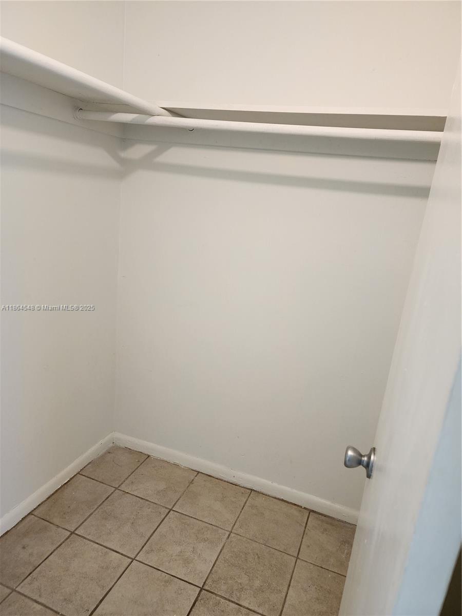 OCEAN DRIVE ESTATES CONDO - Residential Lease