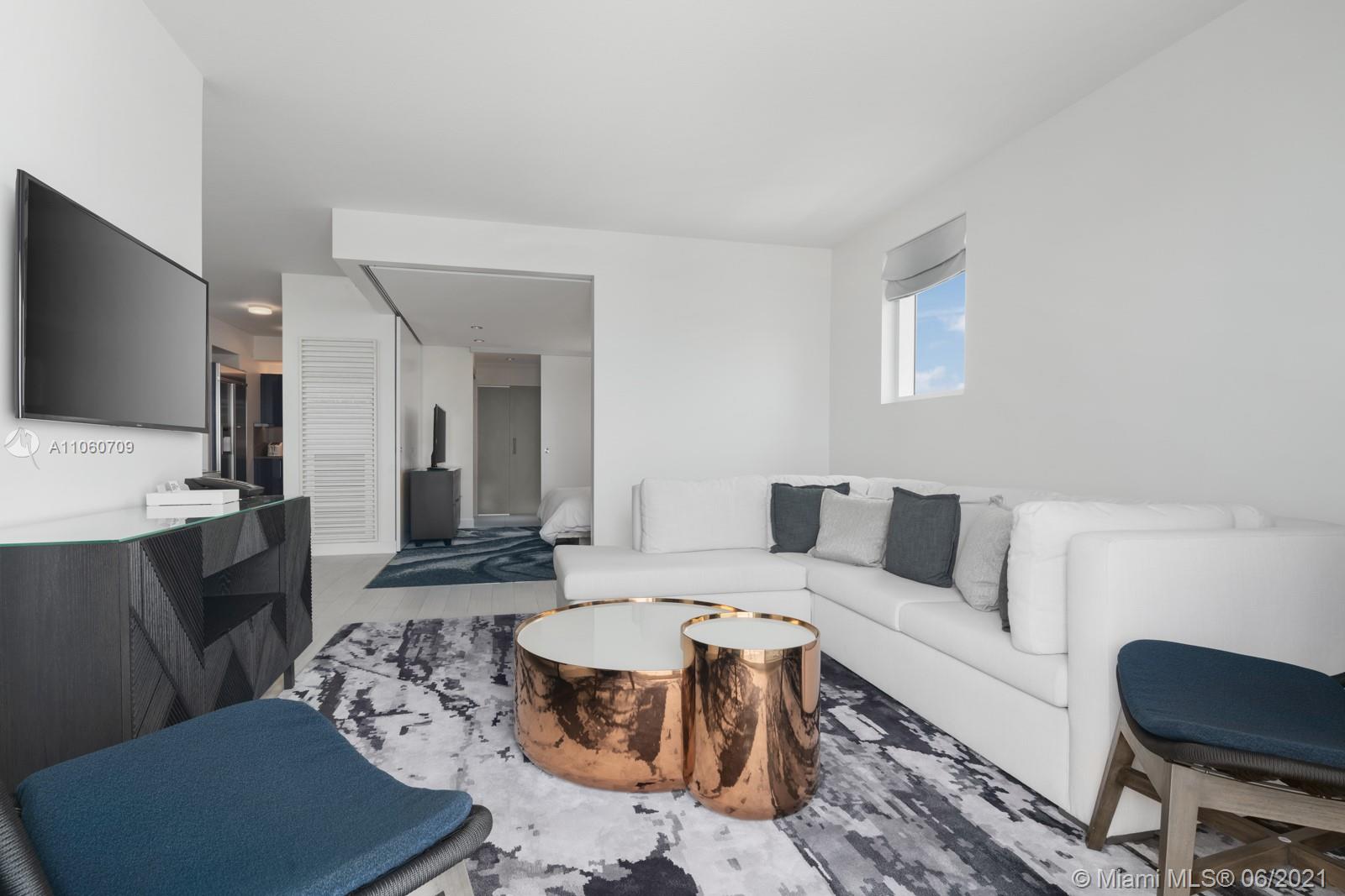 W FT LAUDERDALE RESIDENCE - Residential