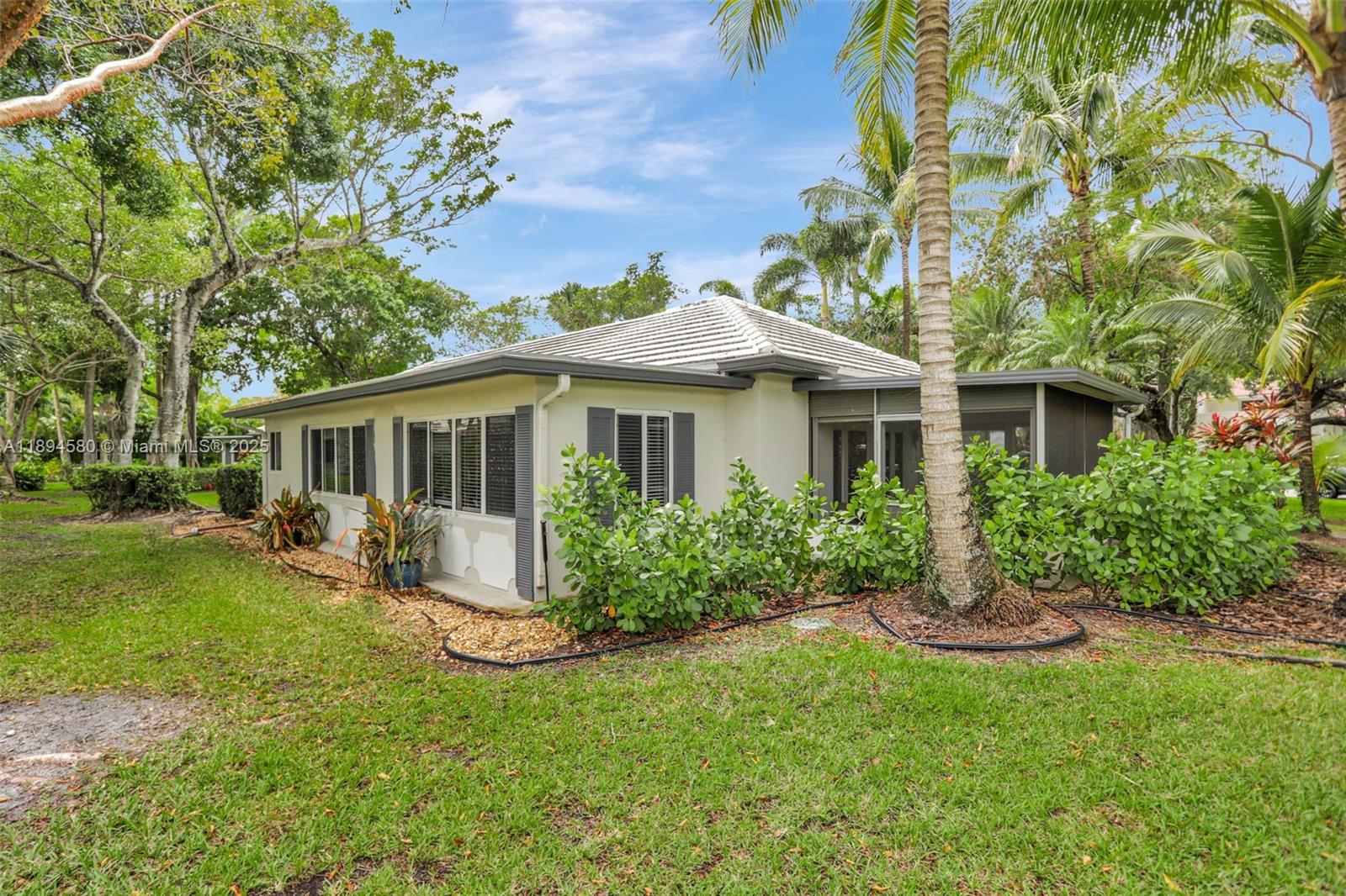 NO 81 PALM-AIRE COUNTRY C - Residential