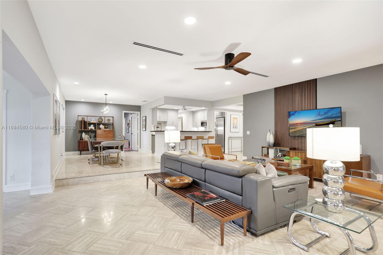 NO 81 PALM-AIRE COUNTRY C - Residential