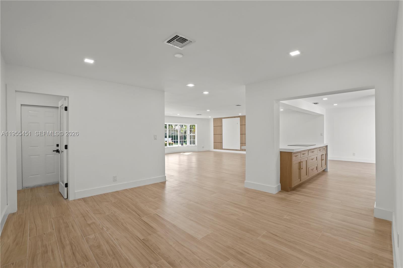 CORAL HIGHLANDS - Residential