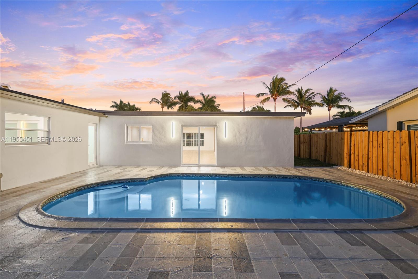 CORAL HIGHLANDS - Residential