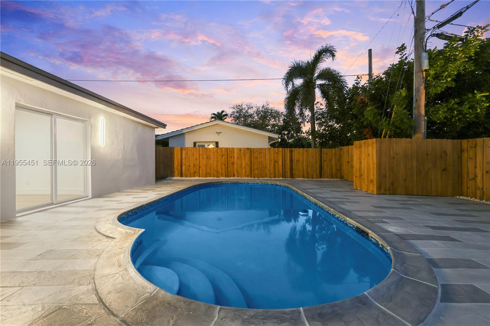 CORAL HIGHLANDS - Residential