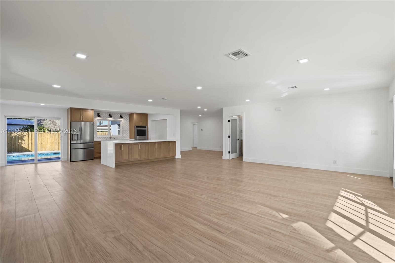 CORAL HIGHLANDS - Residential