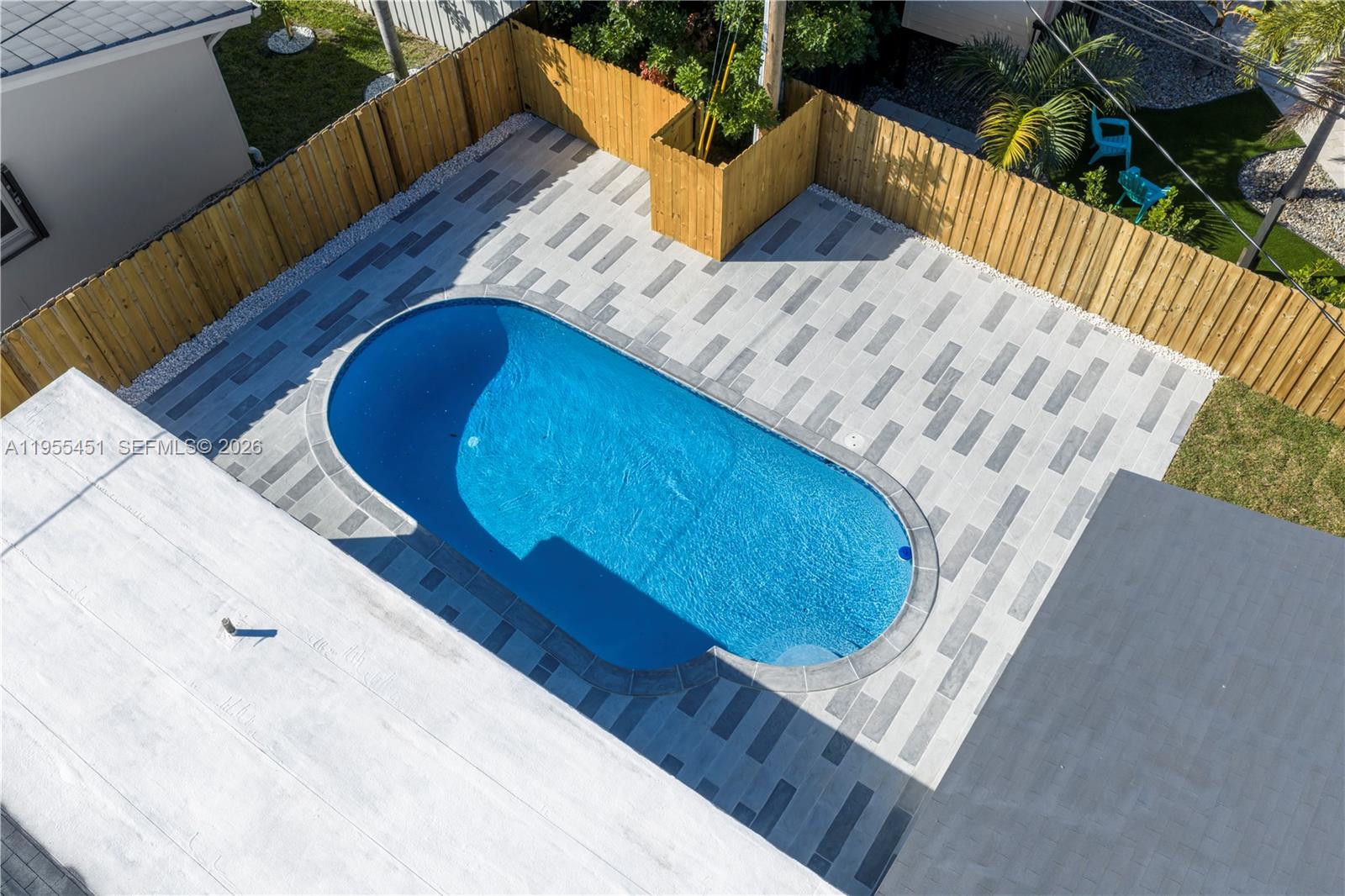 CORAL HIGHLANDS - Residential