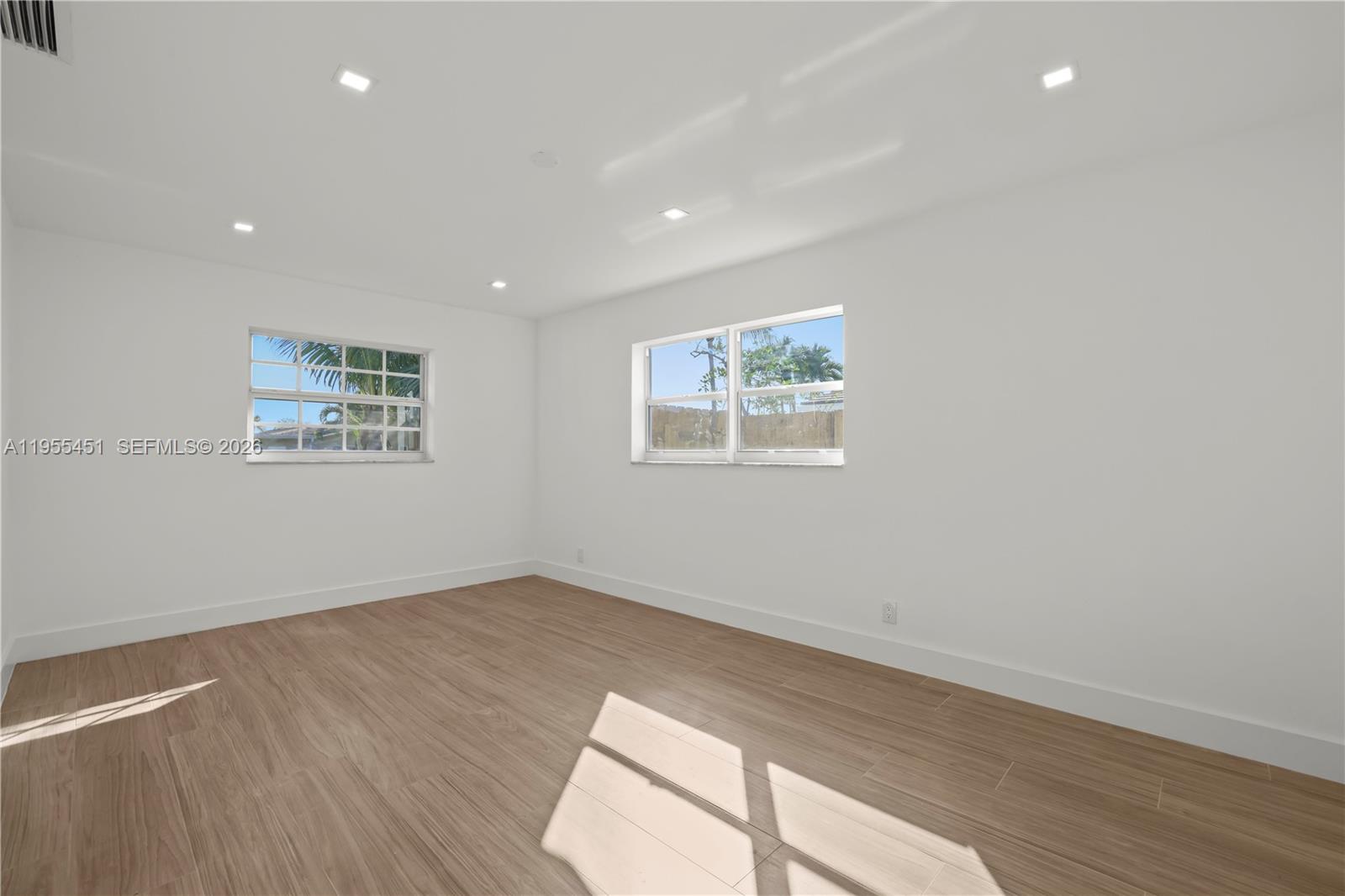 CORAL HIGHLANDS - Residential