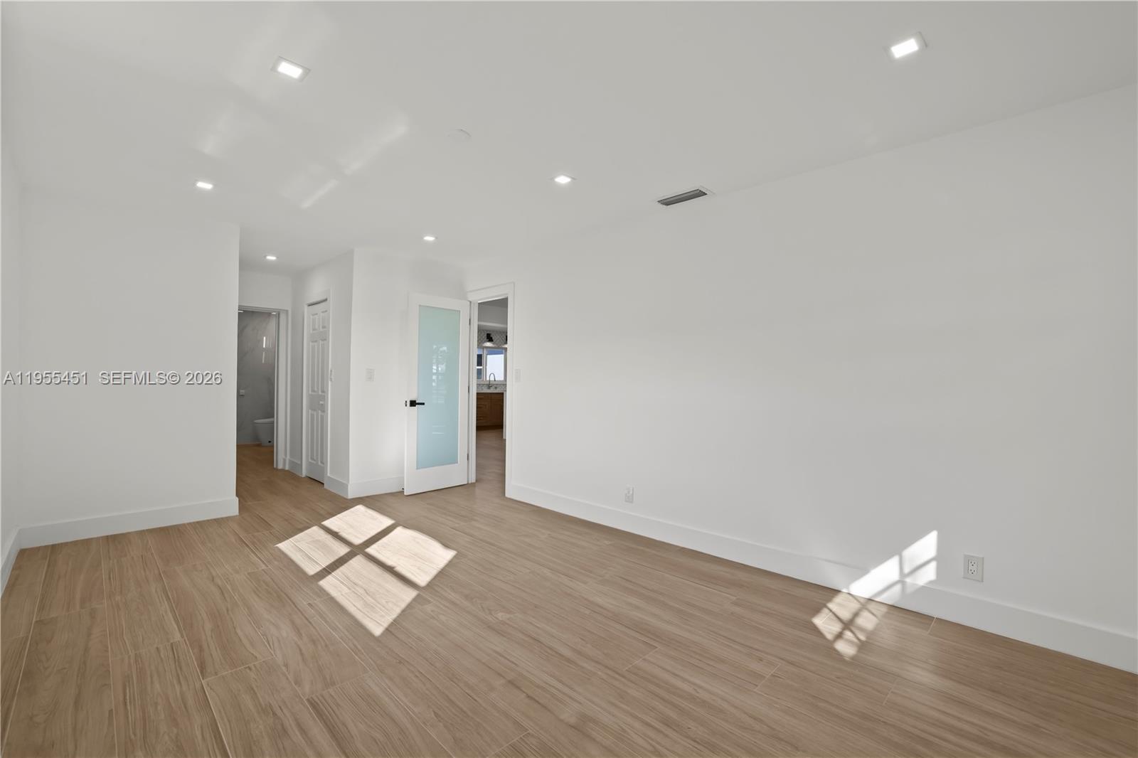 CORAL HIGHLANDS - Residential