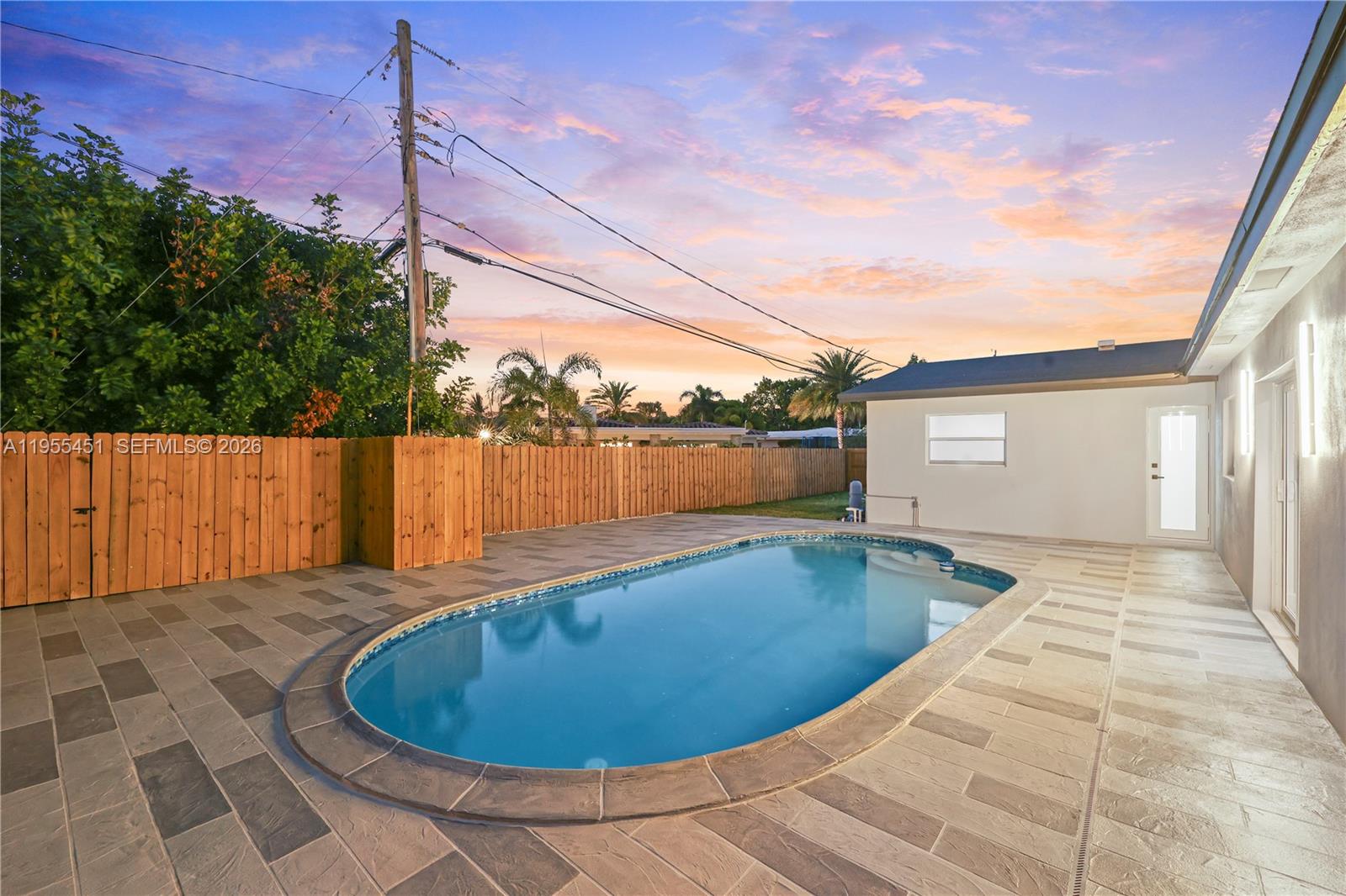 CORAL HIGHLANDS - Residential