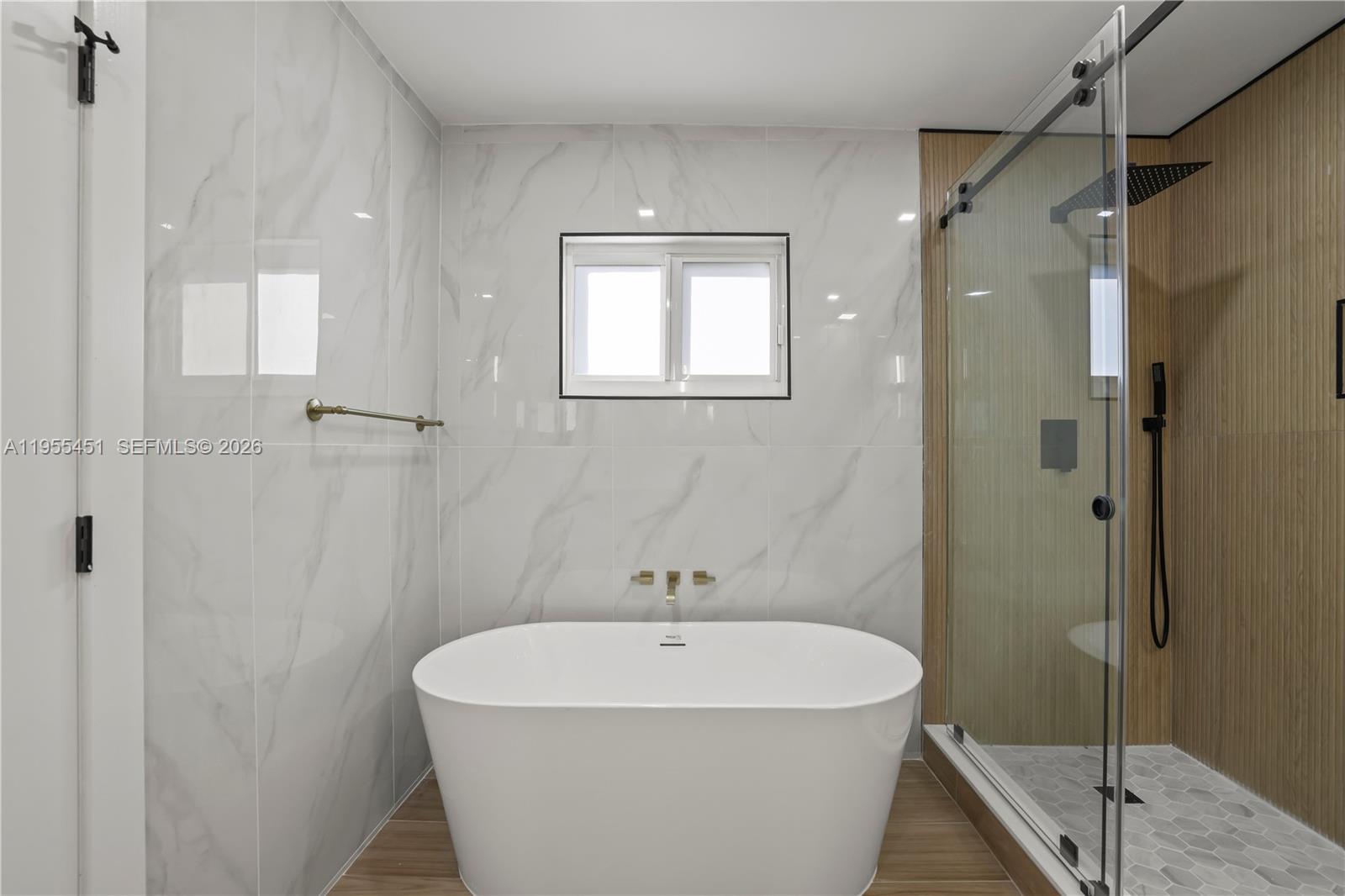 CORAL HIGHLANDS - Residential