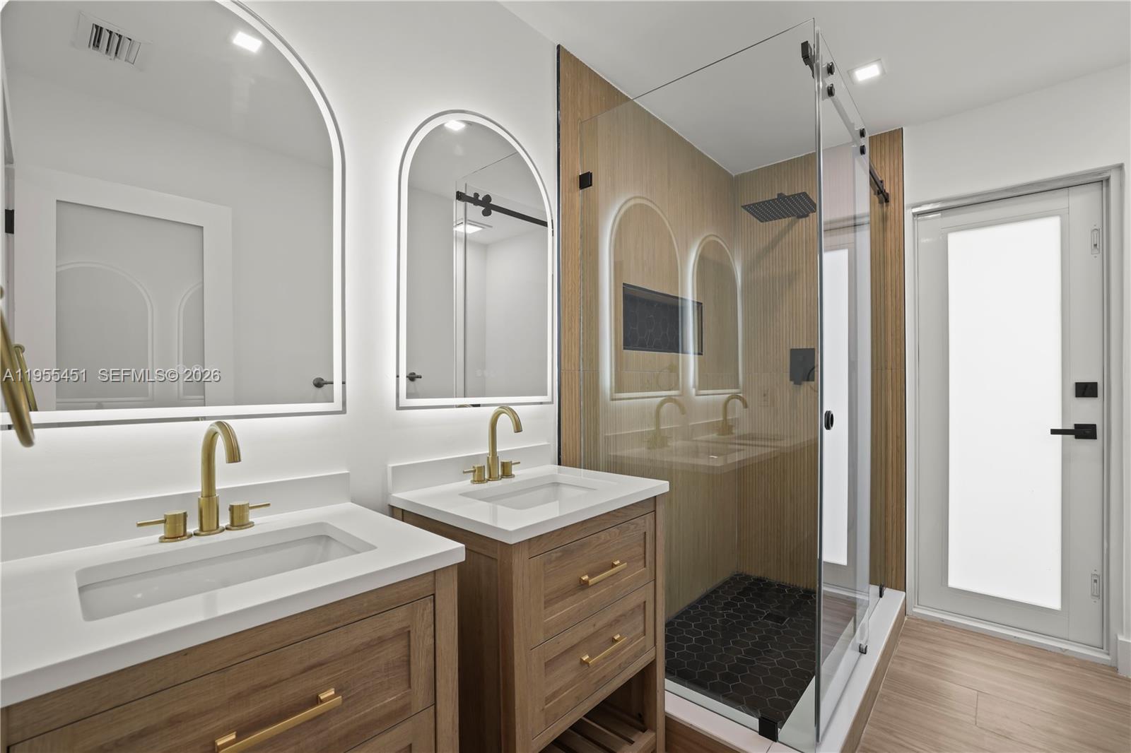 CORAL HIGHLANDS - Residential