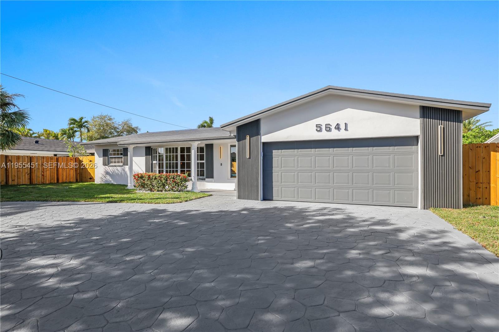 CORAL HIGHLANDS - Residential