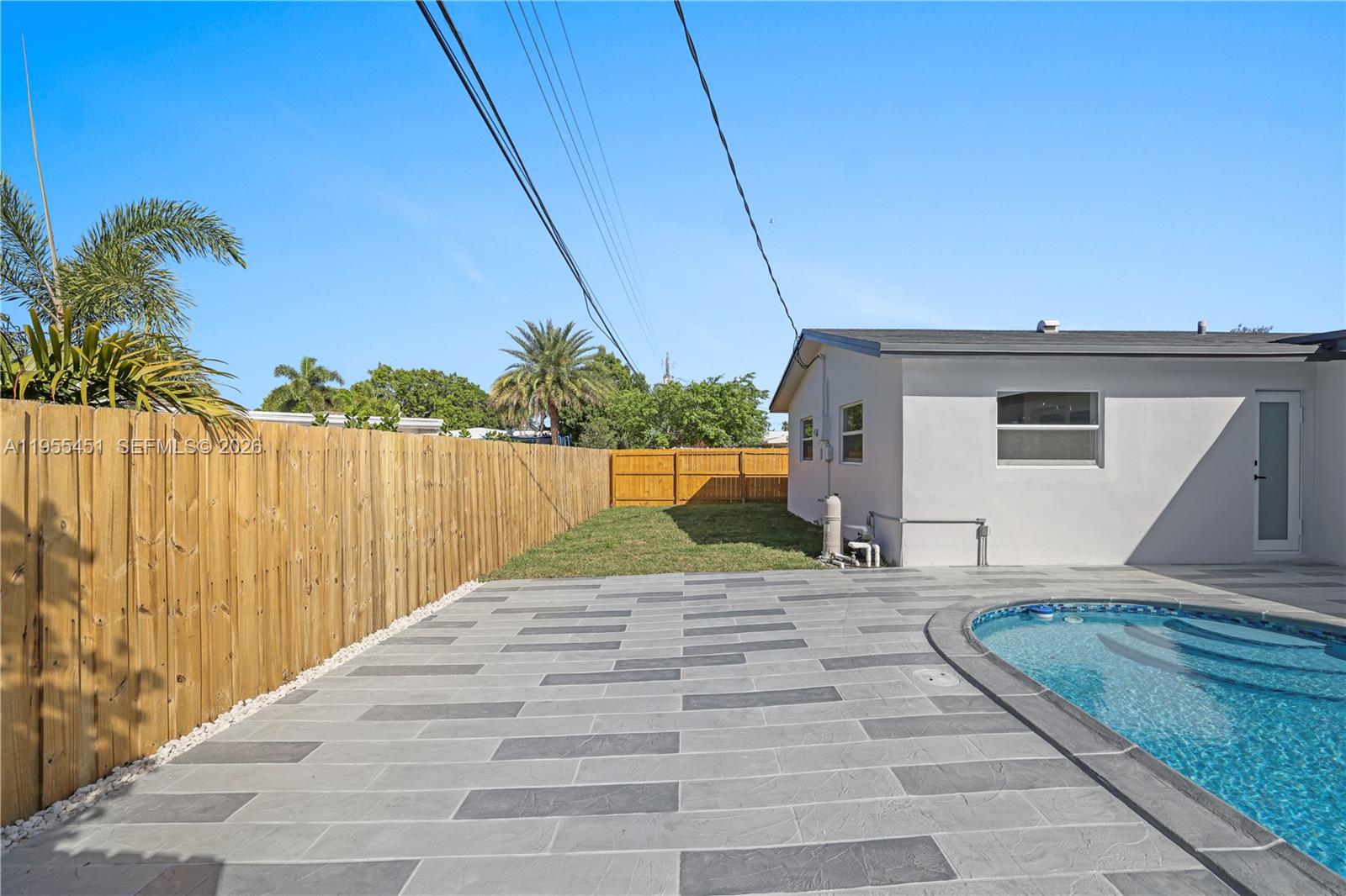 CORAL HIGHLANDS - Residential