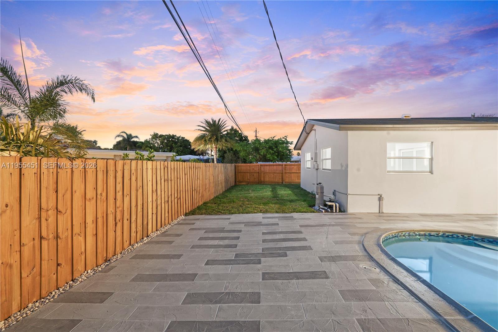 CORAL HIGHLANDS - Residential