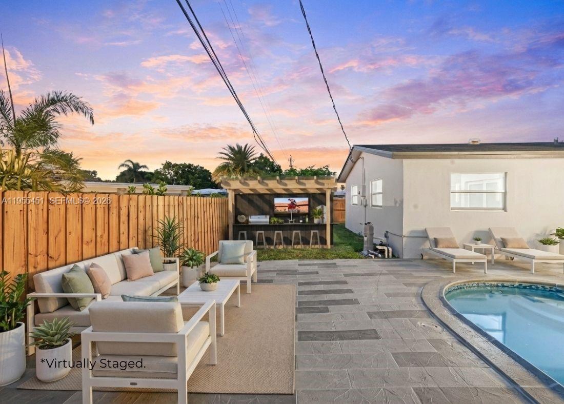 CORAL HIGHLANDS - Residential