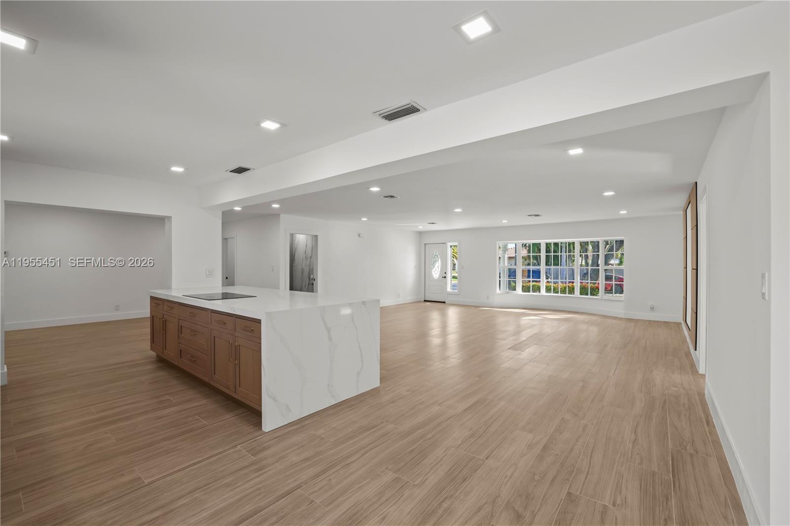 CORAL HIGHLANDS - Residential