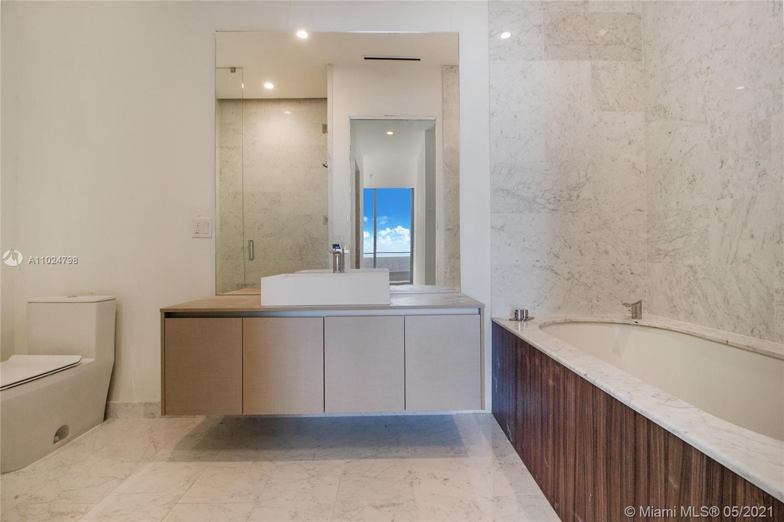 Brickell Flatiron Condo - Residential