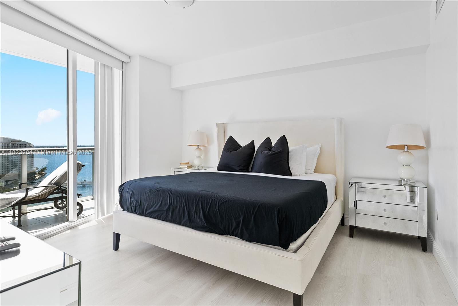 ICONBRICKELL CONDO NO 1 - Residential