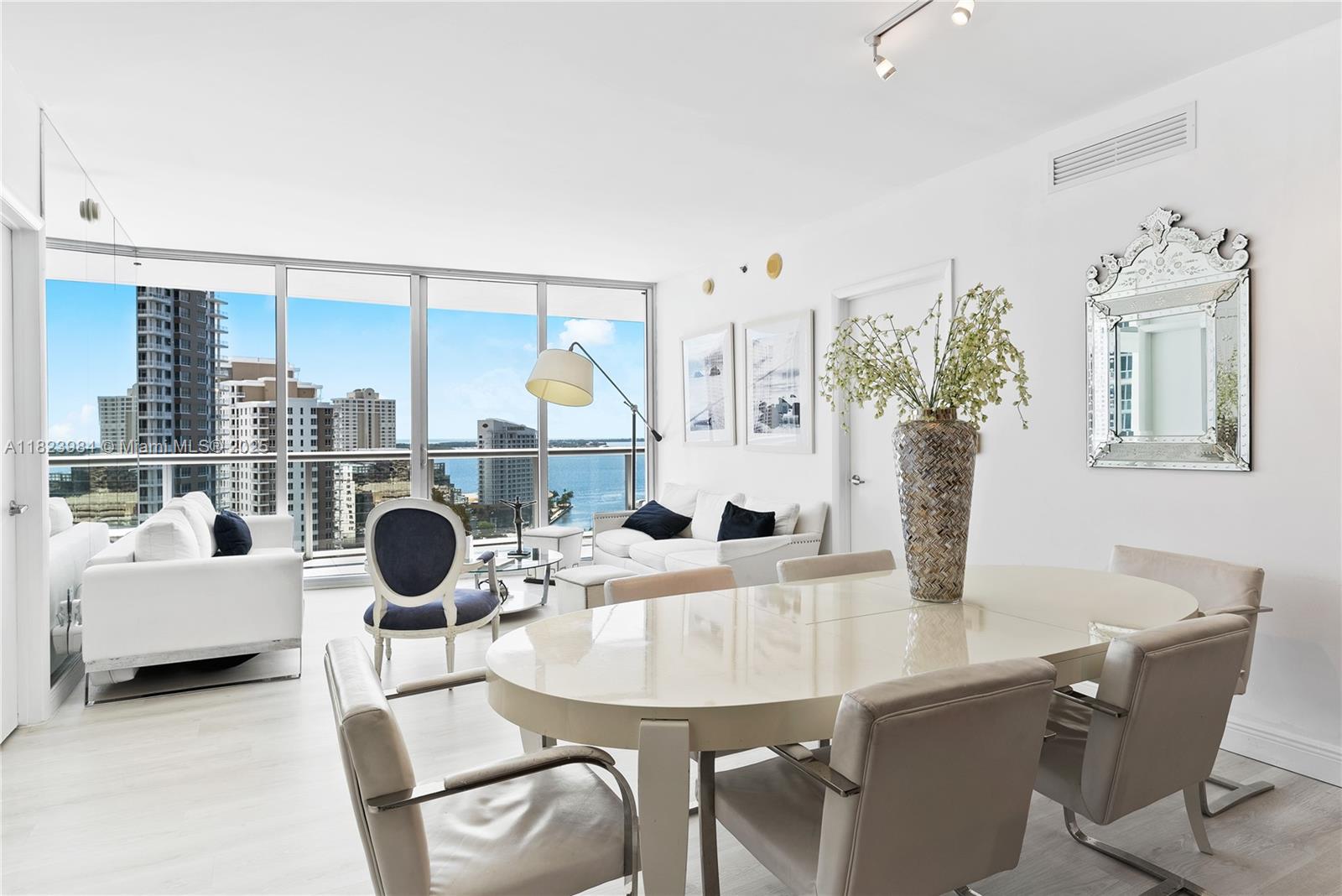 ICONBRICKELL CONDO NO 1 - Residential