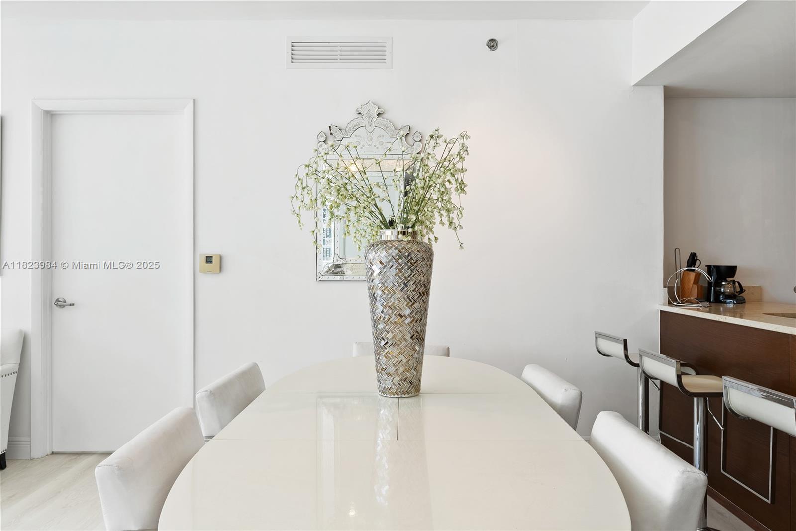 ICONBRICKELL CONDO NO 1 - Residential