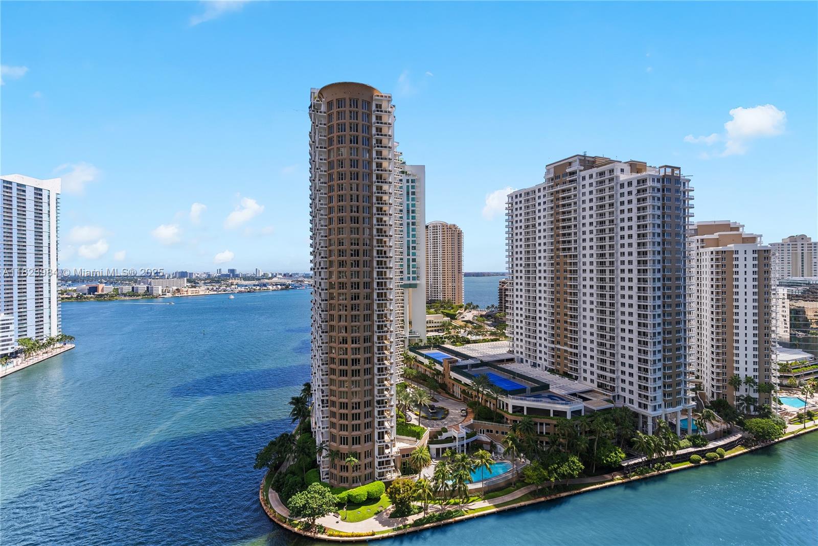 ICONBRICKELL CONDO NO 1 - Residential