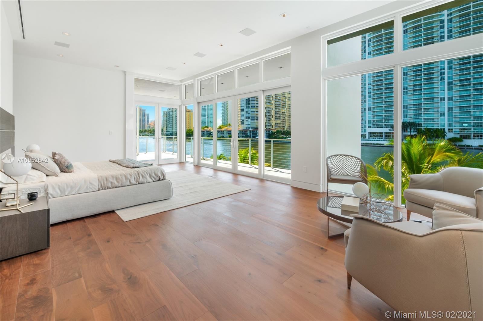 GOLDEN BEACH SEC E - Residential