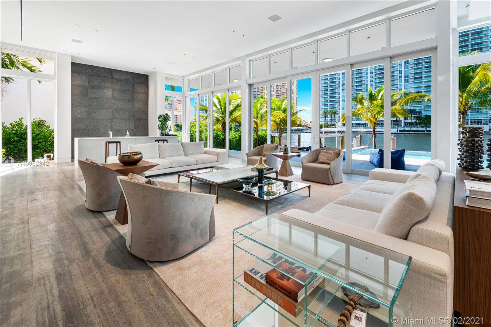 GOLDEN BEACH SEC E - Residential