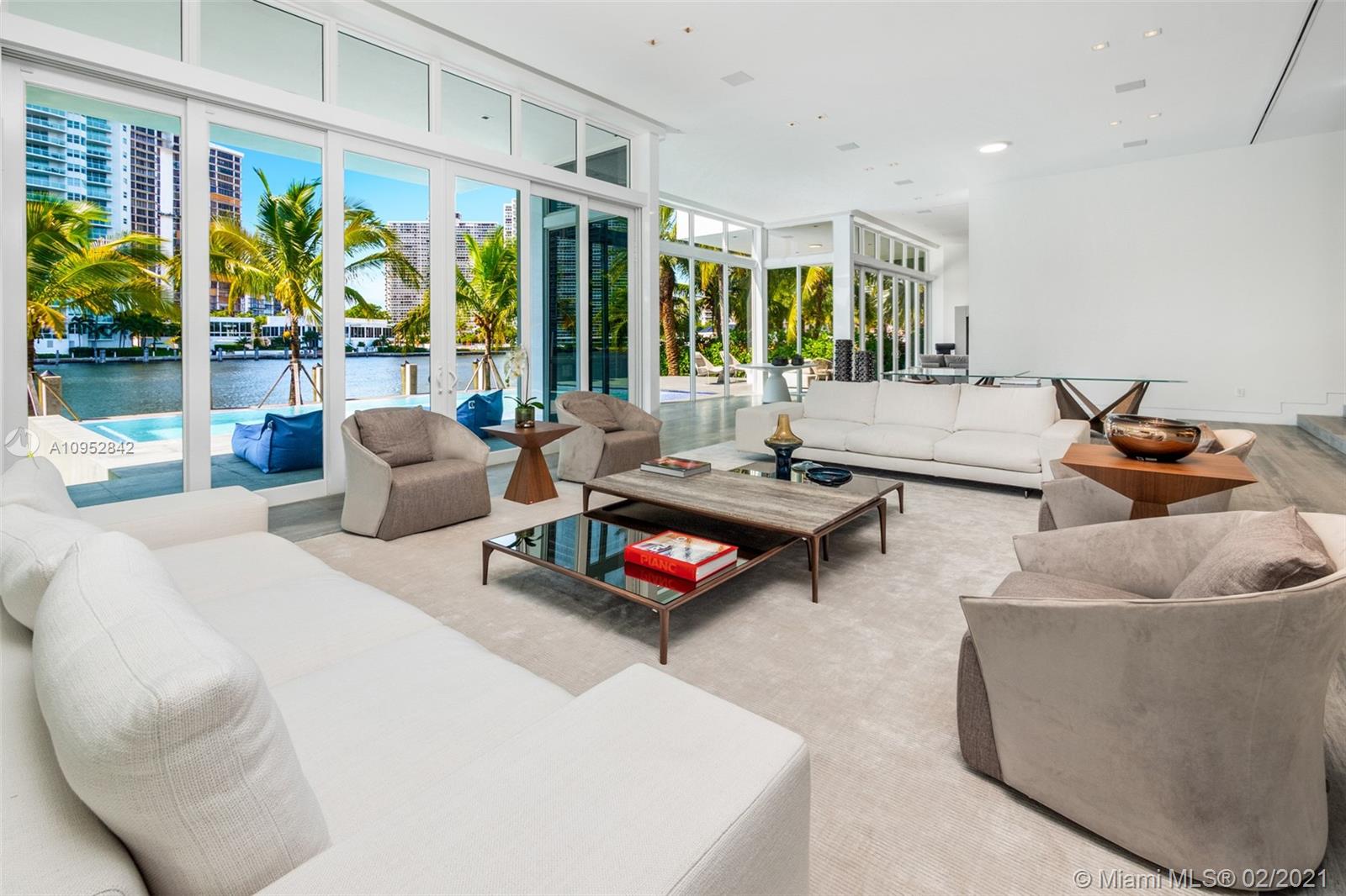 GOLDEN BEACH SEC E - Residential