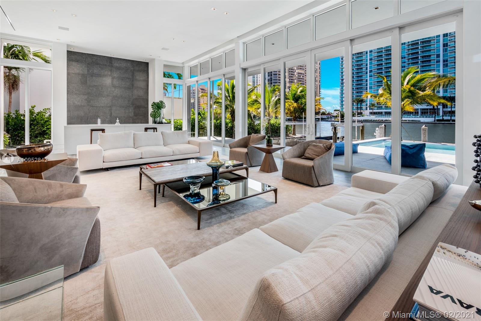 GOLDEN BEACH SEC E - Residential