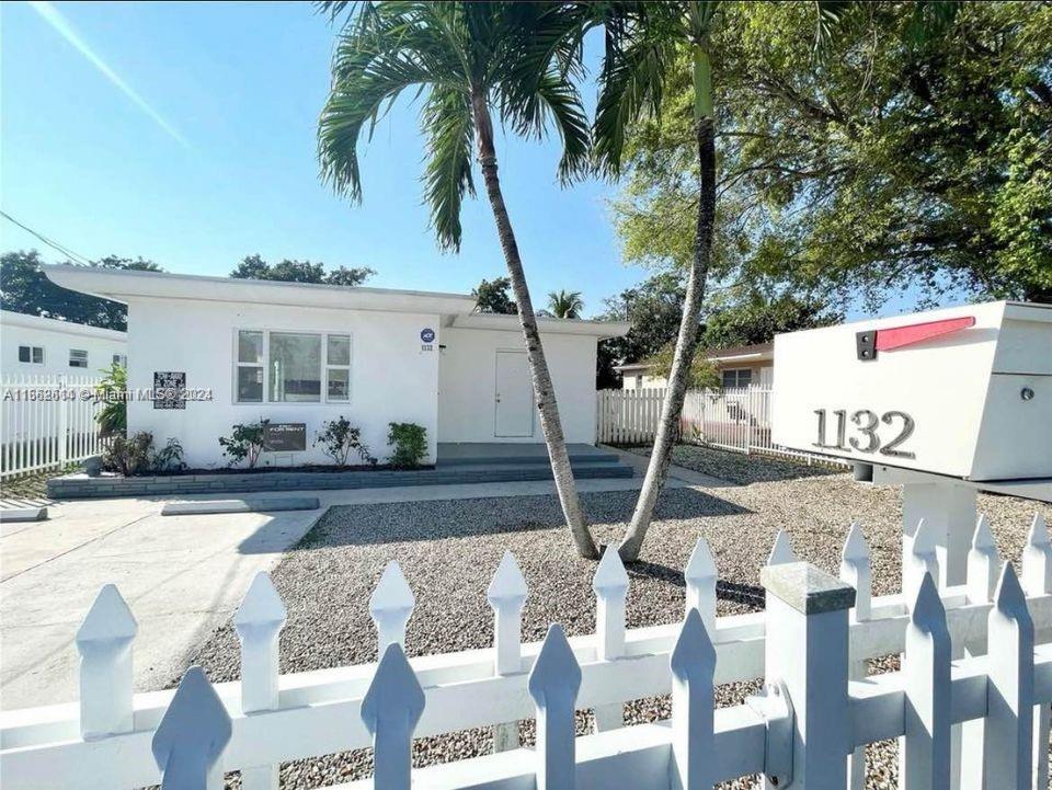 Photo 1 of 1130 Ne 111th St St, Biscayne Park, Florida, $815,000, Web #: 11662614