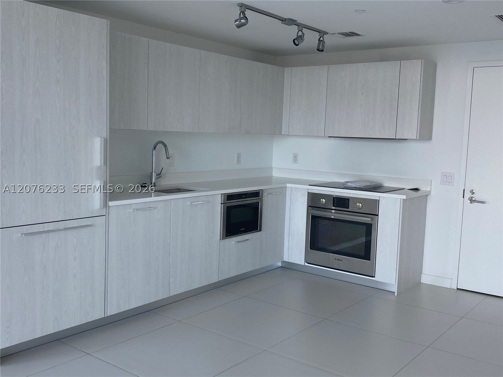 501 NE 31st St 2509