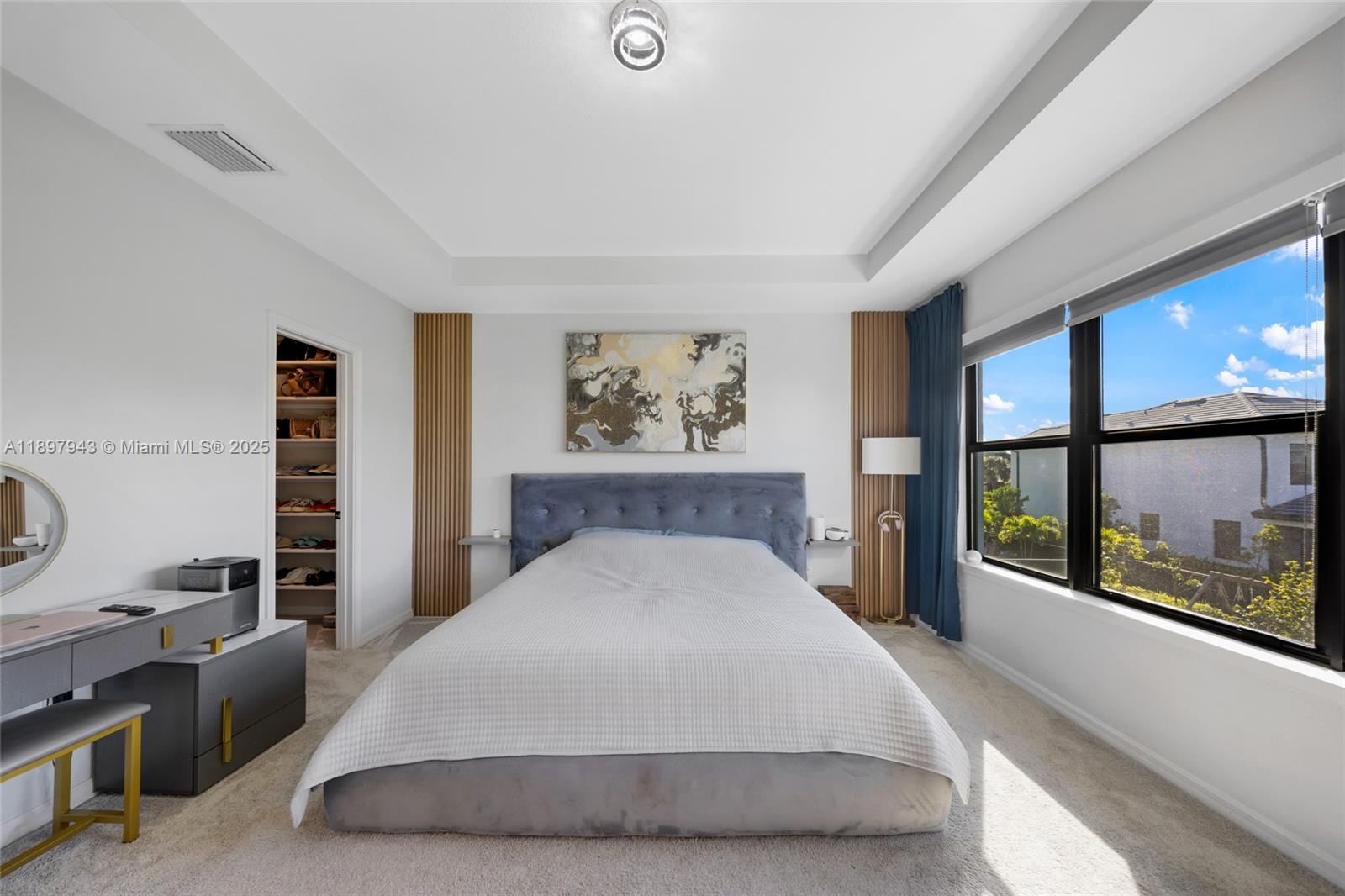 OAK TREE PROPERTY REDEVEL - Residential
