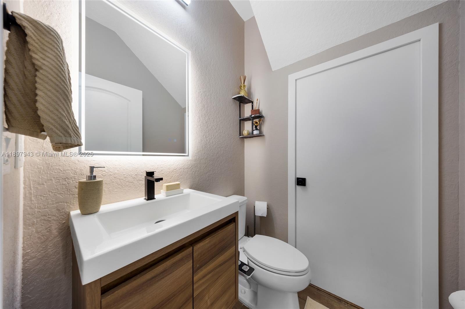 OAK TREE PROPERTY REDEVEL - Residential
