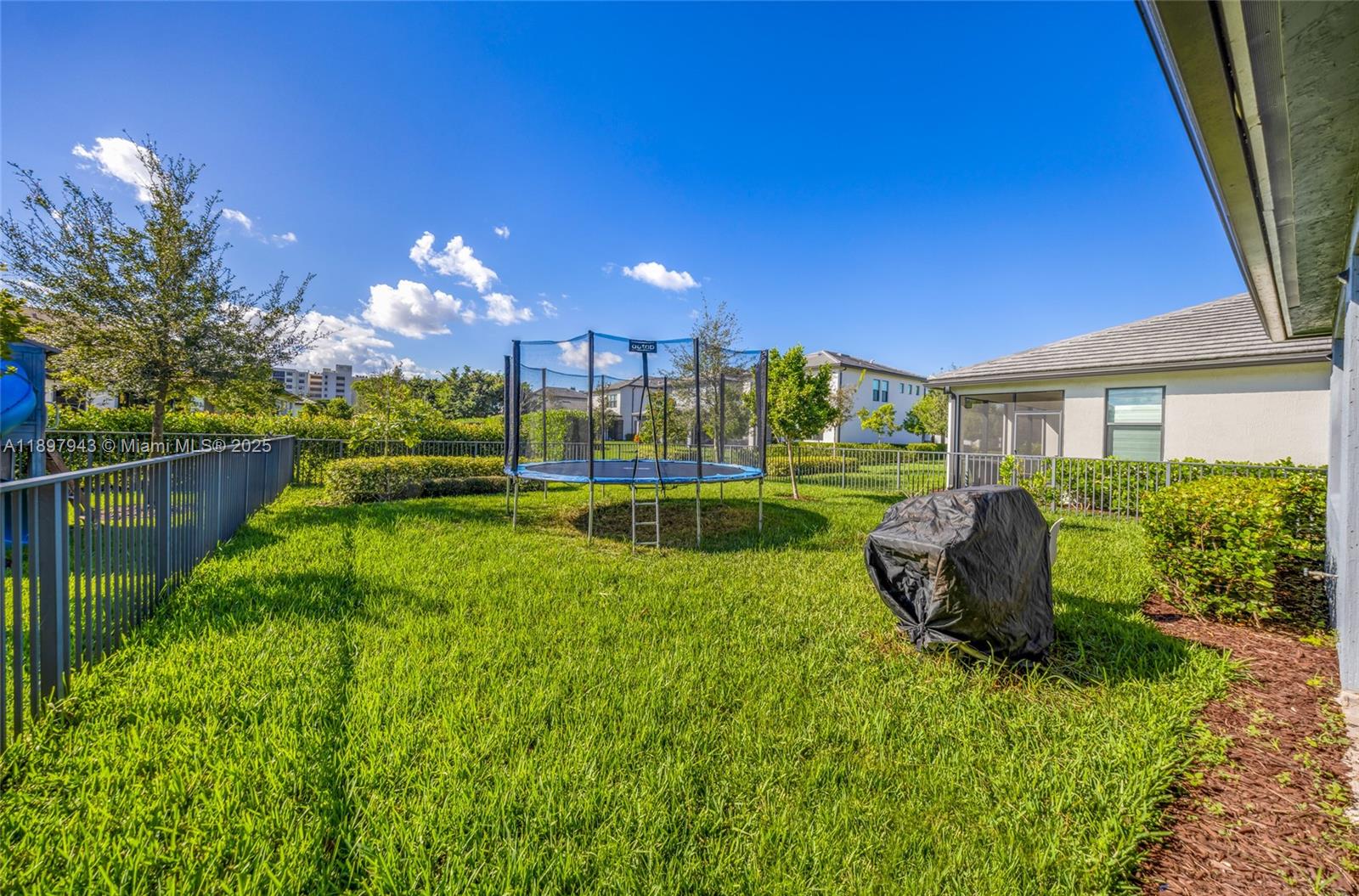OAK TREE PROPERTY REDEVEL - Residential