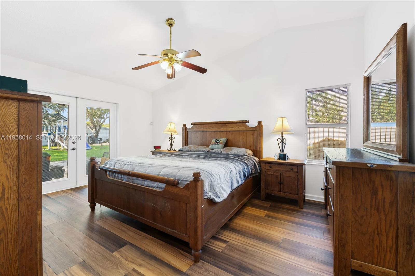 RODEO DRIVE - Residential