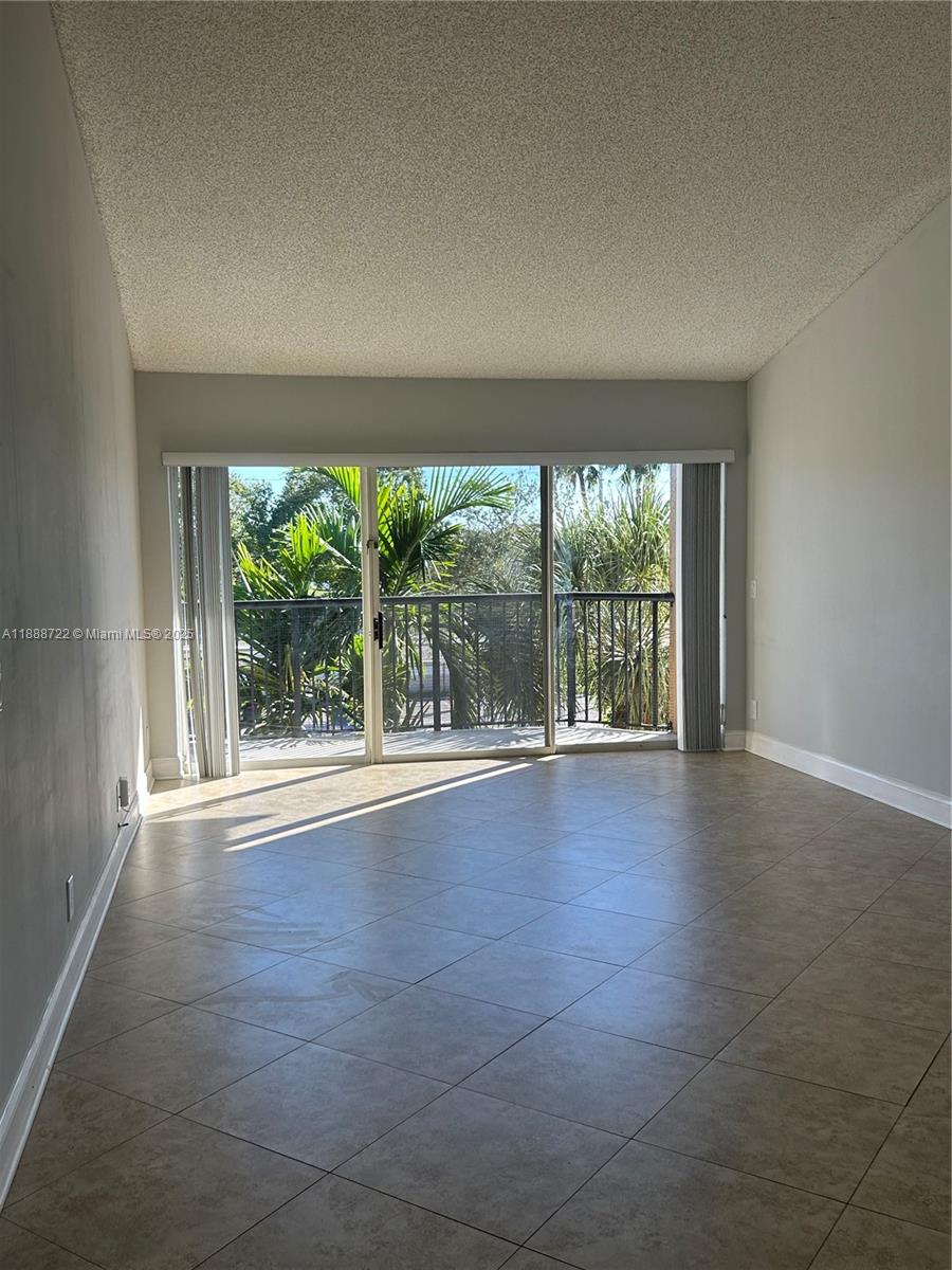 EDGEWATER CONDO - Residential Lease