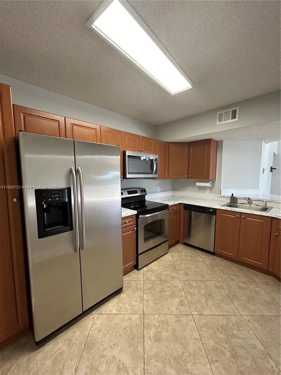 EDGEWATER CONDO - Residential Lease
