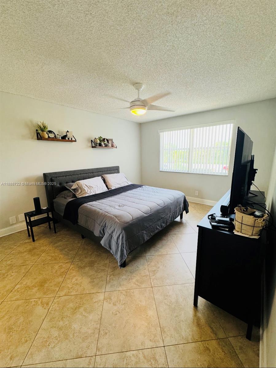 EDGEWATER CONDO - Residential Lease