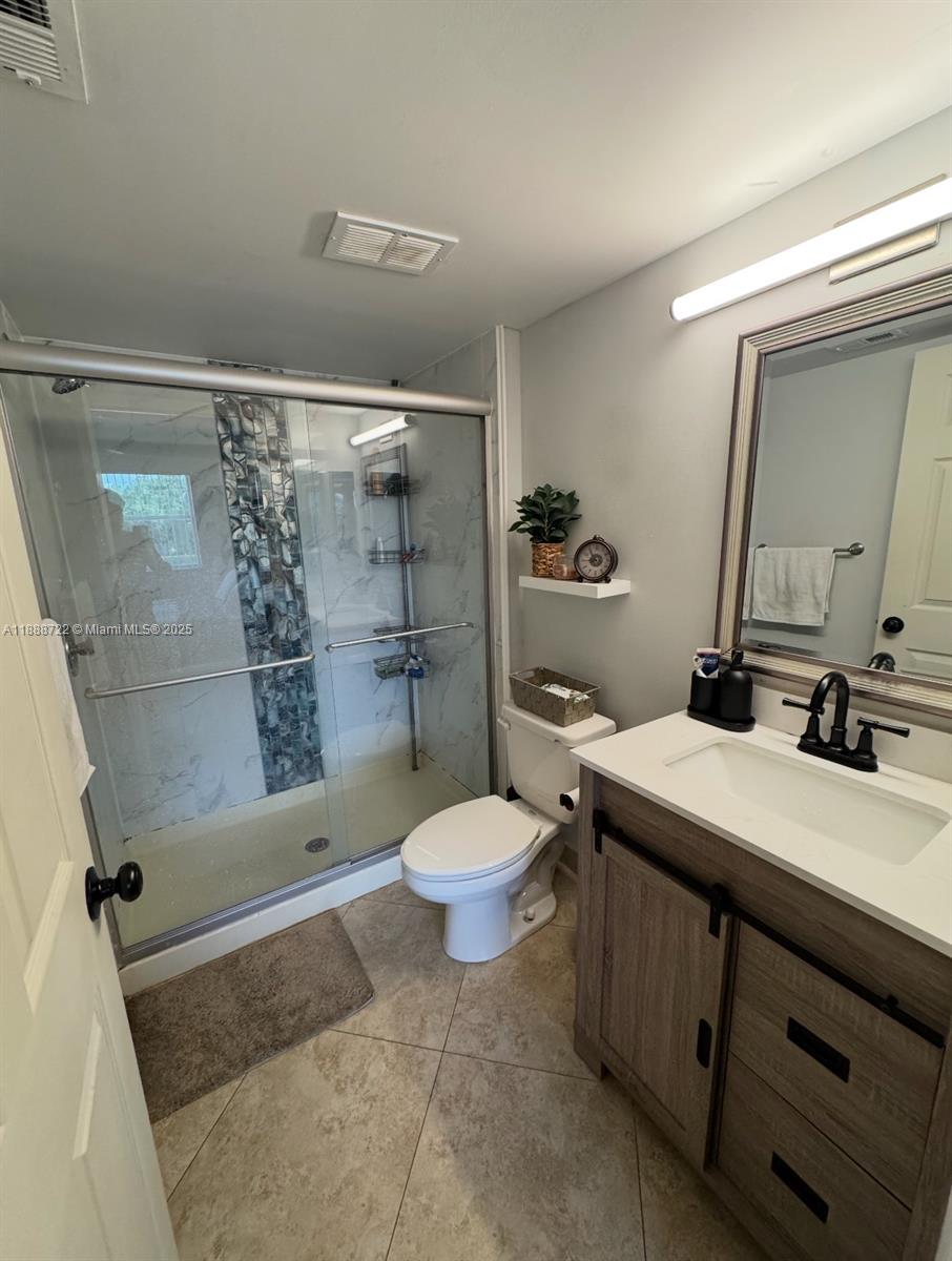 EDGEWATER CONDO - Residential Lease