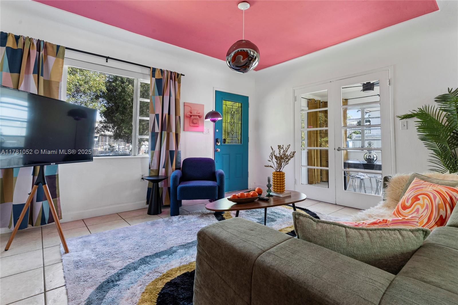 260 NE 45th St