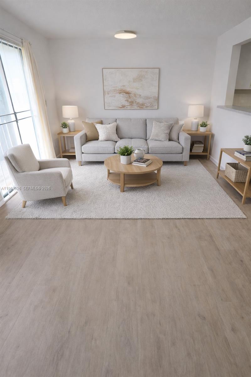 HERITAGE SQUARE CONDO - Residential