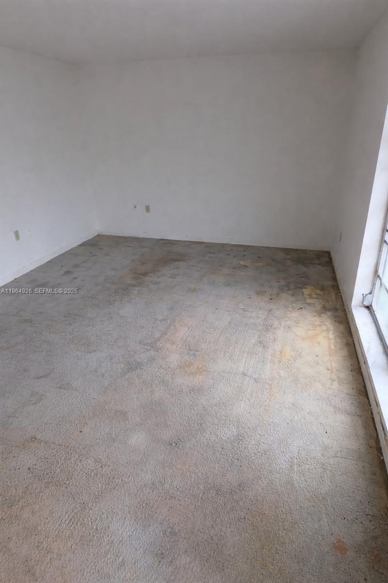 17120 SW 94th Ave 404